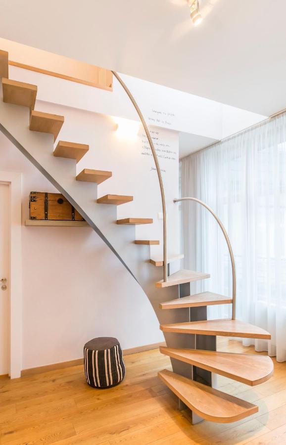Central 2-Level Penthouse With Terrace And Free Parking Riga Eksteriør bilde