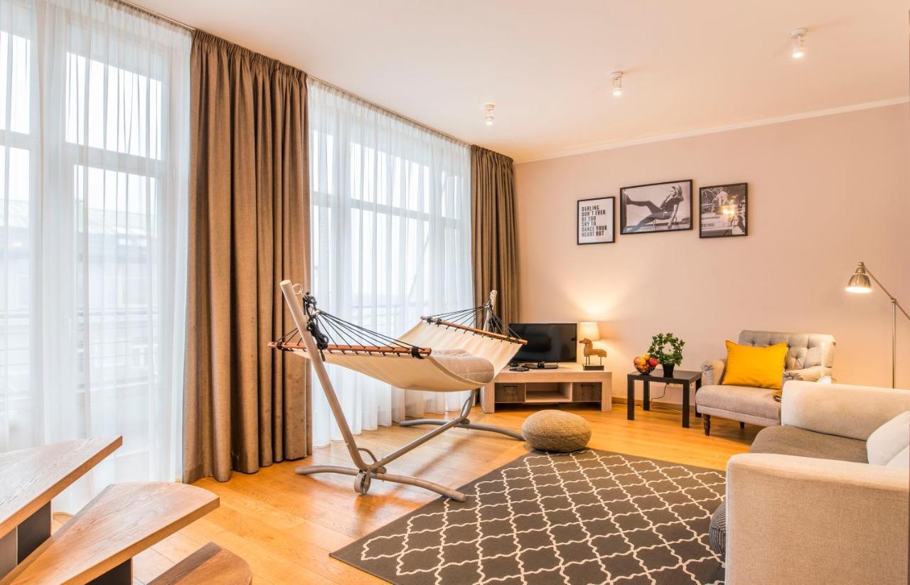 Central 2-Level Penthouse With Terrace And Free Parking Riga Eksteriør bilde