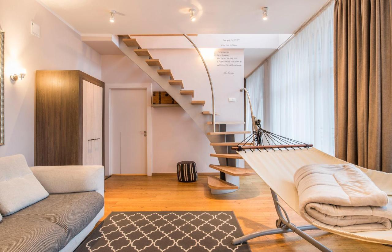 Central 2-Level Penthouse With Terrace And Free Parking Riga Eksteriør bilde