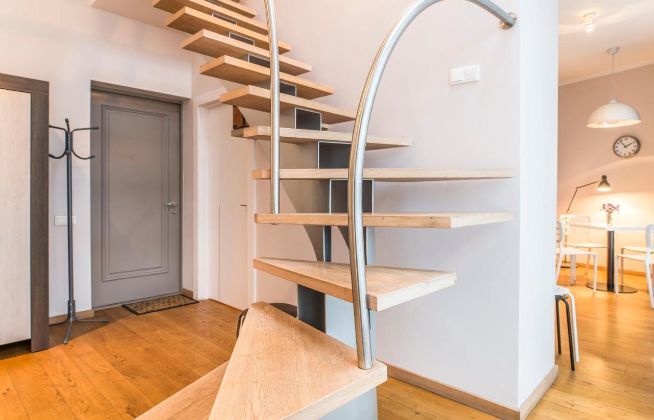 Central 2-Level Penthouse With Terrace And Free Parking Riga Eksteriør bilde