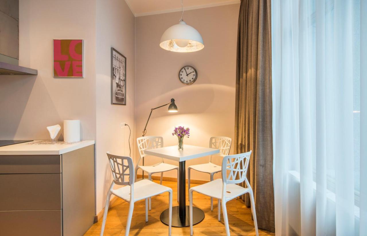 Central 2-Level Penthouse With Terrace And Free Parking Riga Eksteriør bilde